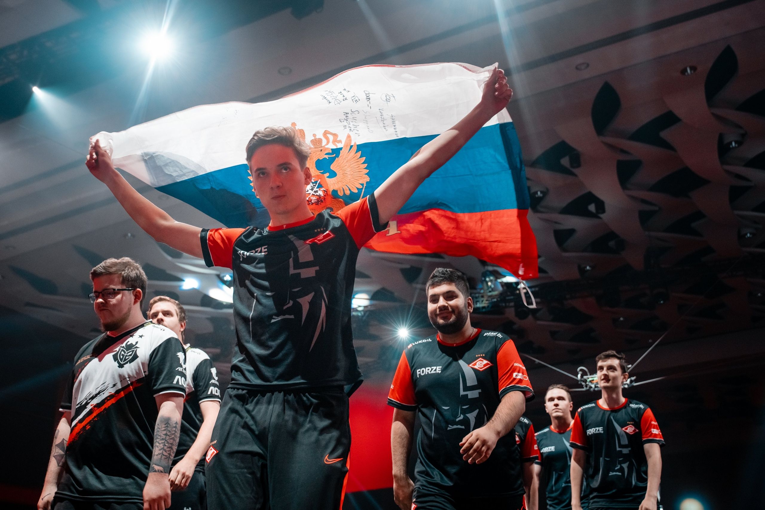 Игроки ForZe на Six Major Raleigh 2019 | Фото: forze.gg