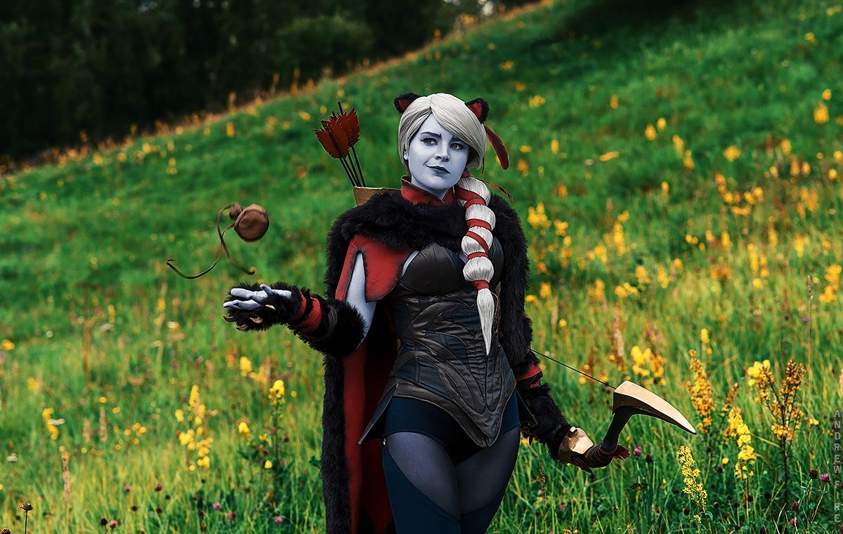 Косплей на Drow Ranger. Косплеер: Мария Желнова. Фотограф: Андрей Теляев. Источник: vk.com/andrewfirephoto