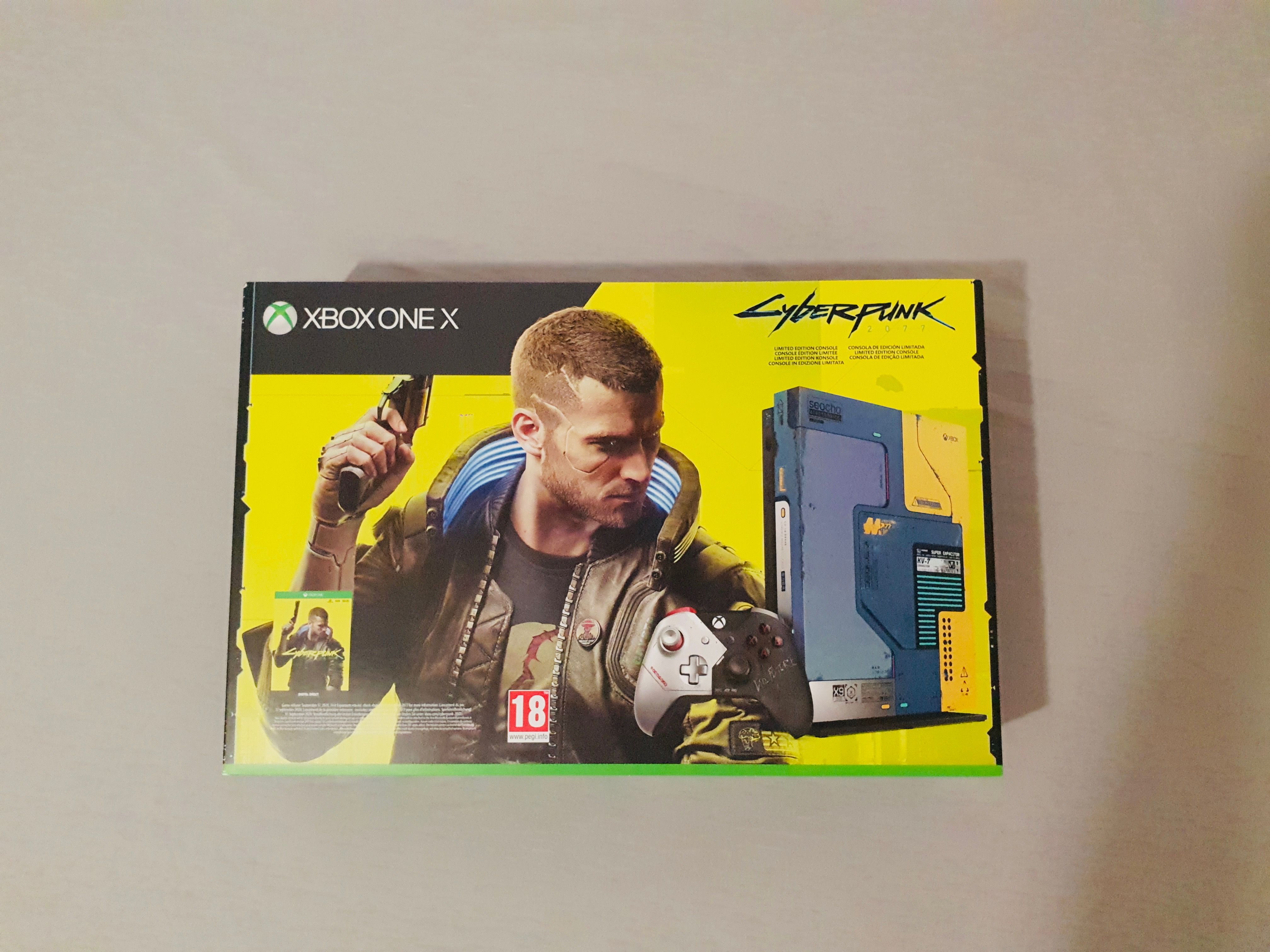 Xbox One X в стиле Cyberpunk 2077. Источник: reddit