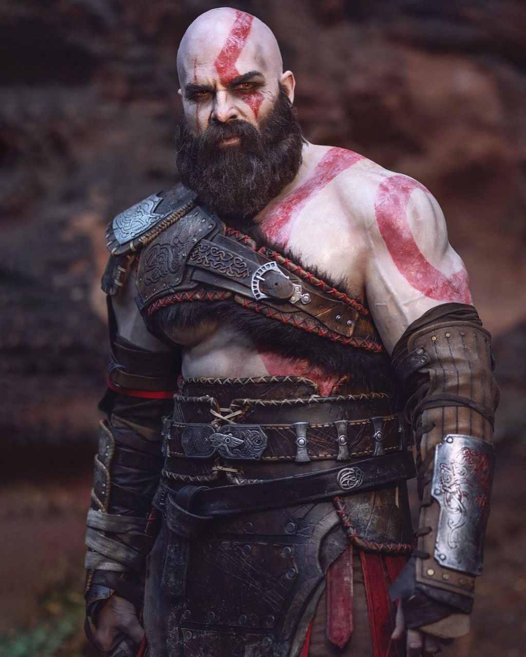 Косплей на Кратоса из God of War. Косплееры: Maul (Кратос) и Korriban (Атрей). Источник: социальные сети косплееров