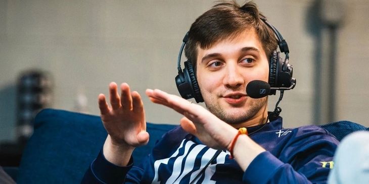 Arteezy: «Когда мне было 18 лет, я развлекался в клубах со шлюхами, а не смотрел аниме»