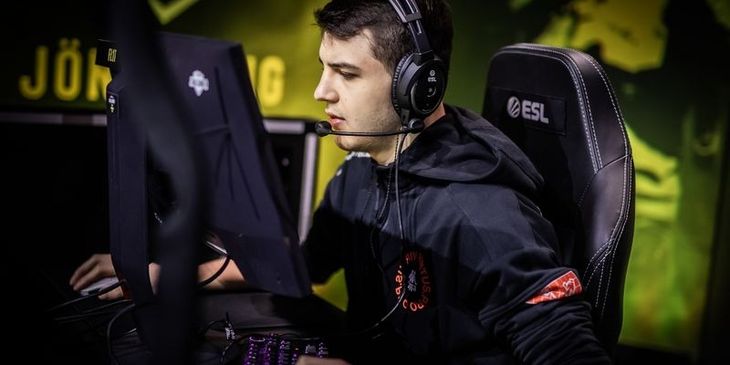 Virtus.pro заработала слот на BLAST Premier: Spring Final 2024