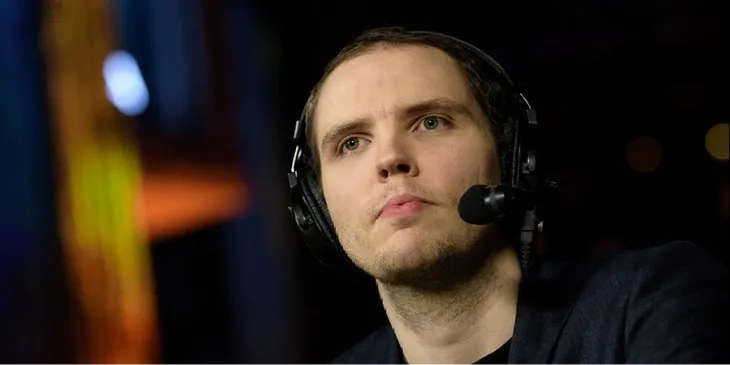 AdmiralBulldog попался против Yatoro в пабе: «Только посмотрите на него: "Я играю в "Доту" целый день, у меня 16-й ранг, я чертов задрот". А я взял и развалил его»