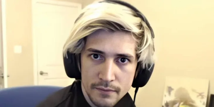 XQc: Twitch иногда согласовывает время бана с топовыми стримерами