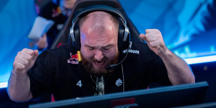 Team Spirit вышла в плей-офф PGL Astana 2025, победив Astralis
