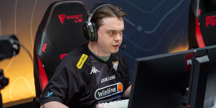 Virtus.pro вернулась в топ-10 рейтинга по версии HLTV.org