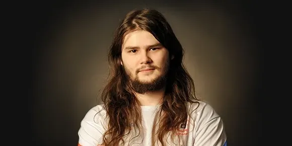 Умер чемпион первого Worlds по League of Legends — Shushei скончался в возрасте 36 лет