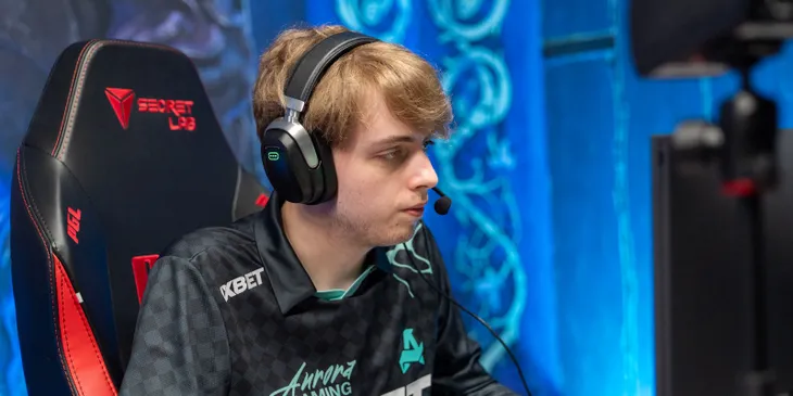 Сможет ли Aurora Gaming одолеть Gaimin Gladiators на DreamLeague Season 26?