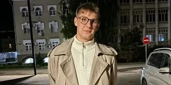 Сможет ли PERDAN4IK обыграть Natus Vincere на отборочных к DreamLeague Season 26?