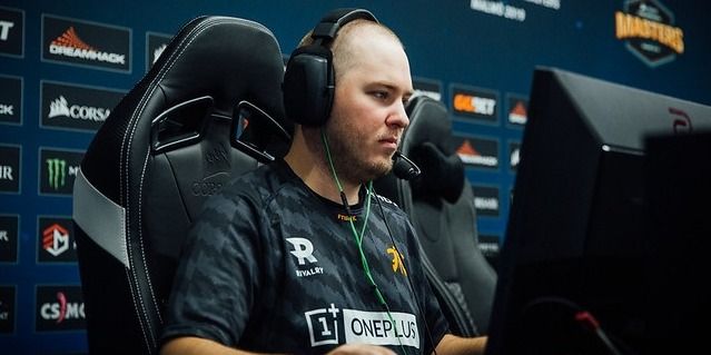 Завершивший карьеру Flusha временно вернулся в команду JW