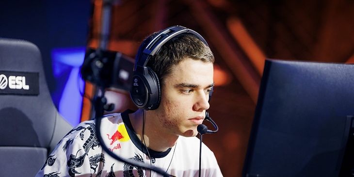 Zont1x о зале на Perfect World Shanghai Major 2024: «Некоторые игроки используют прицел, чтобы понять по реакции публики, где находится противник»