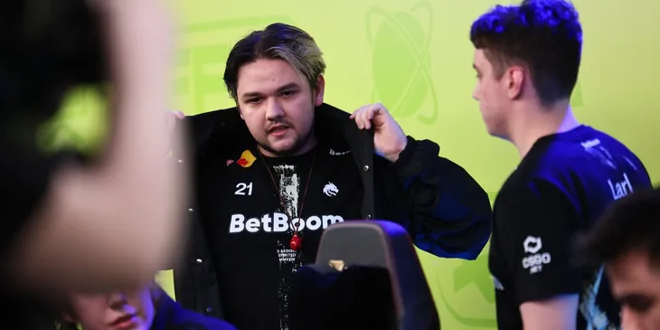 Raddan о The International 2025: «Надеюсь, в этом году будет Battle Pass (компендиум) (хоть что-то) (катакомбы) (гранёный стакан)»