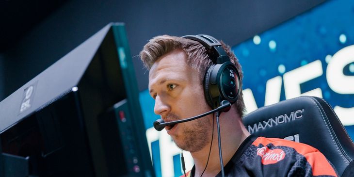 TaZ о форме jkaem после победы Apeks над MOUZ: «Парню 56 лет, а он по-прежнему разрывает»