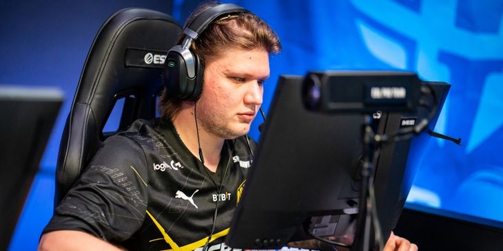 Natus Vincere или FaZe Clan — кто победит в матче на EPL Season 18?