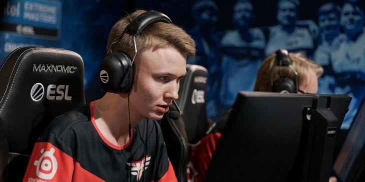 Heroic против MOUZ — кто победит в матче на EPL Season 18?