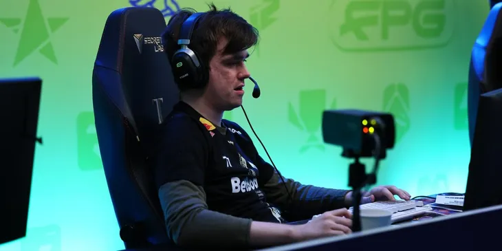 Miposhka о финале DreamLeague Season 25: «Забрали своё, немножко дал огонька на дракоше 😎»