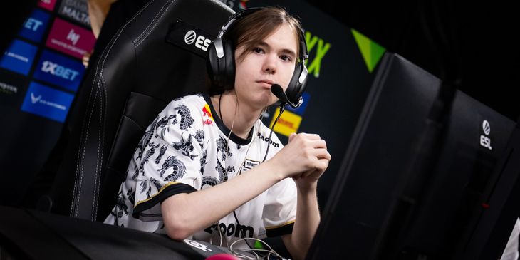 Team Spirit обыграла GamerLegion на групповом этапе PGL Astana 2025