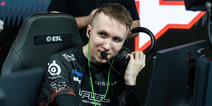 Ropz оказался лучшим клатчером в 2023 году