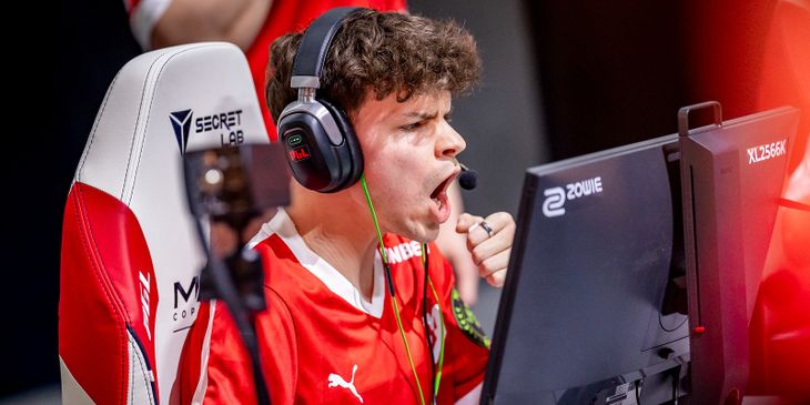 MOUZ разгромила Bad News Kangaroos в дебютном матче на ESL Pro League Season 19