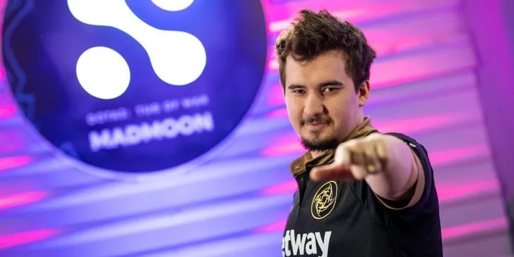 Daxak против Stariy bog — чья команда окажется сильнее в матче на BetBoom Streamers Battle 9?