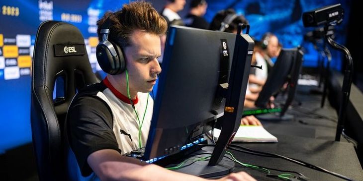 MOUZ прошла в групповую стадию IEM Cologne 2023