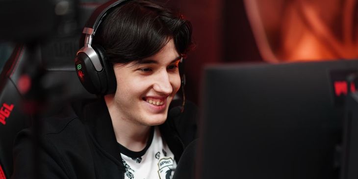 Collapse о Spirit на 1win Series Dota 2 Summer: «Мы тестим героев, и всё. Цели выиграть турнир нет, просто разогреваемся»