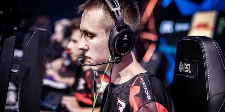 Официально: ropz покинул FaZe Clan