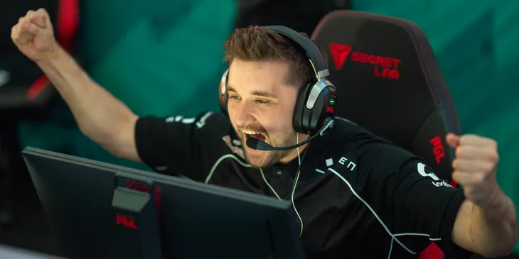 Aurora Gaming или Astralis с HooXi — кто пройдет в финал PGL Astana 2025?