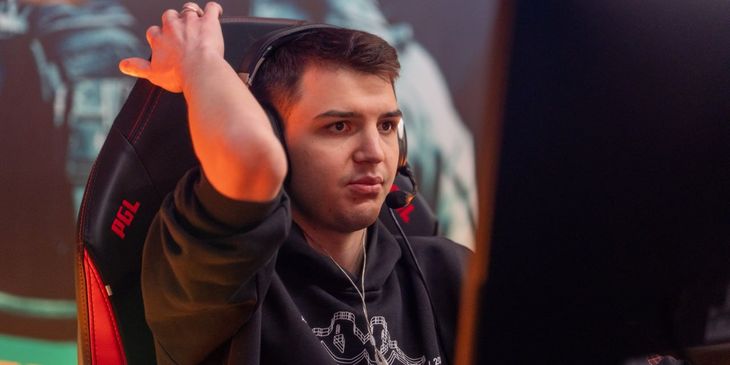 FL1T вошел в тройку лучших игроков PGL Astana 2025 по индивидуальному выступлению