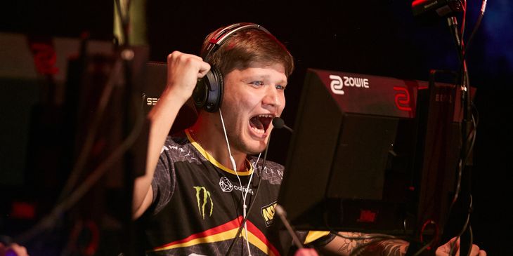 S1mple или ZywOo? Киберспортсмены выбрали лучшего из них