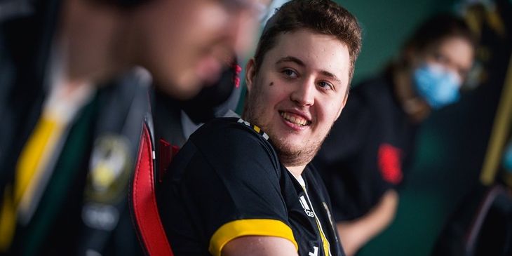 Team Vitality победила TyLoo в дебютном матче на IEM Cologne 2022