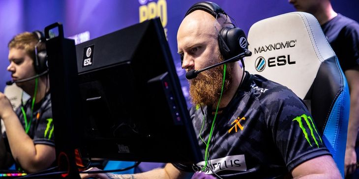 Fnatic против Nemiga Gaming и Sangal Esports против UNPAID — стали известны участники плей-офф RES Regional Champions