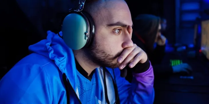 ALWAYSWANNAFLY раскрыл, сколько MMR у KuroKy