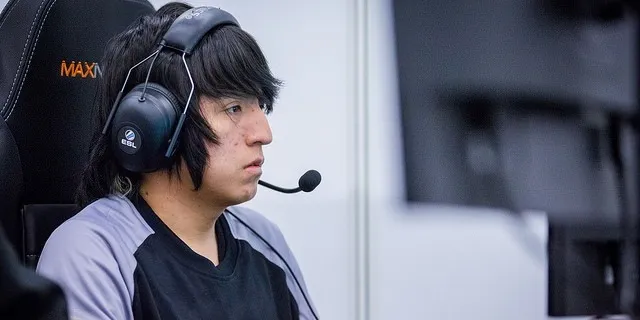Infamous прошла в гранд-финал квалификации на The International 2022