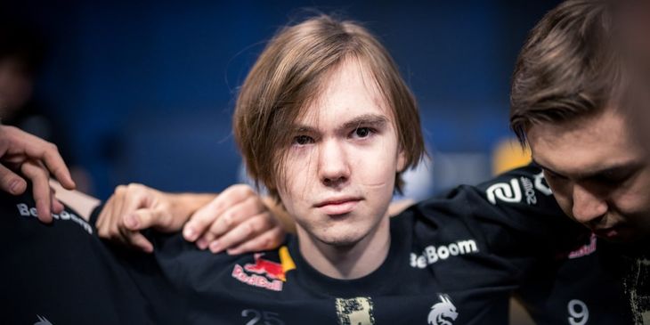 Team Spirit разобралась с FlyQuest в открывающем матче BLAST Rivals Spring 2025