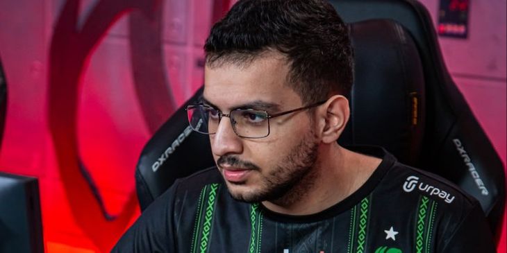 ArsZeeqq: «ATF написал, что Falcons играли 4v5 весь турнир, и резко Skiter пропал с карты. Совпадение?»