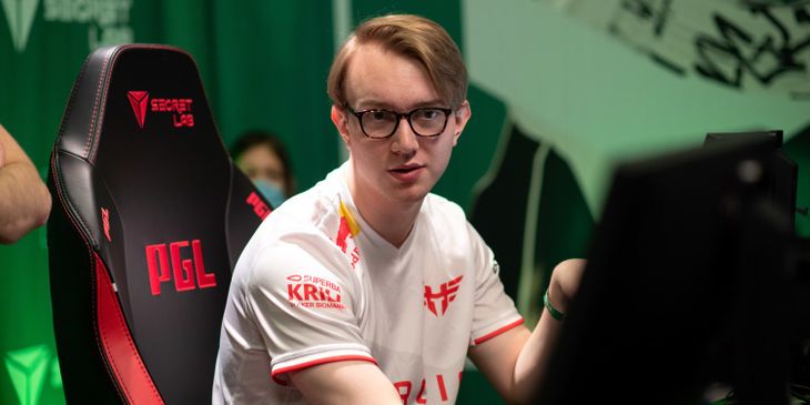 Инсайдер: TeSeS покинул состав Heroic