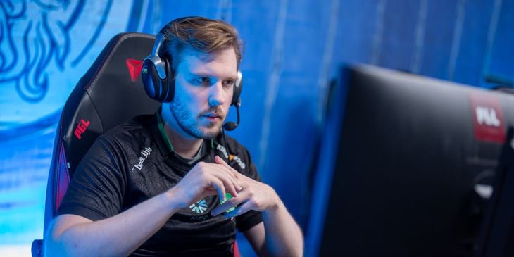 Cr1t- про Team Falcons: «В 2024 мы побеждали, потому что соперники играли слабо»