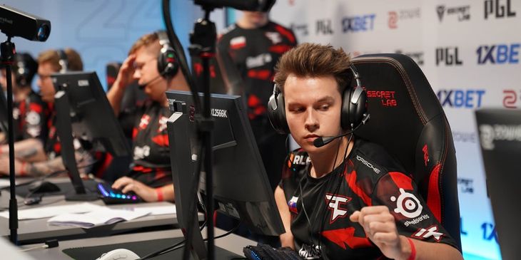 «Ничего кроме импакта» — Maniac о frozen на первой карте матча FaZe против COL на PGL Major Copenhagen 2024