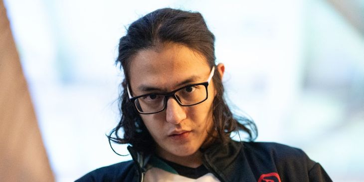«Бред, а не шмотка» — Watson о новом предмете Khanda