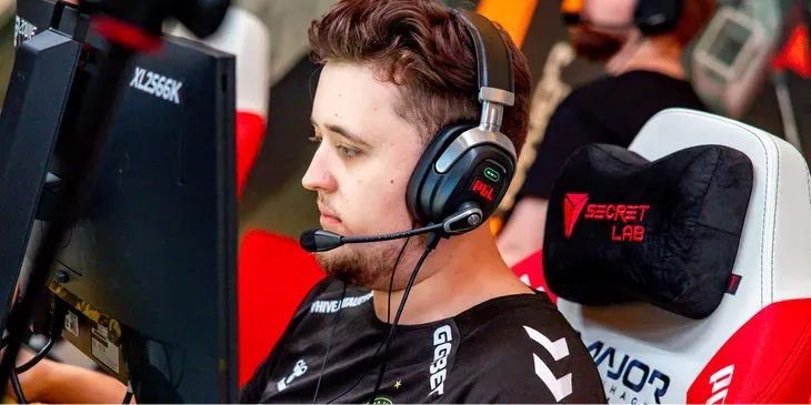 Team Vitality или FaZe Clan — кто пройдет в 1/2 финала Perfect World Shanghai Major 2024?