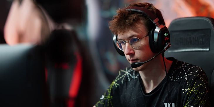 Illidan о SabeRLighT- в Liquid: «Ему бы опять в тир-2 тимку и хайлайтики мутить, рассказывать, какой он альфач»
