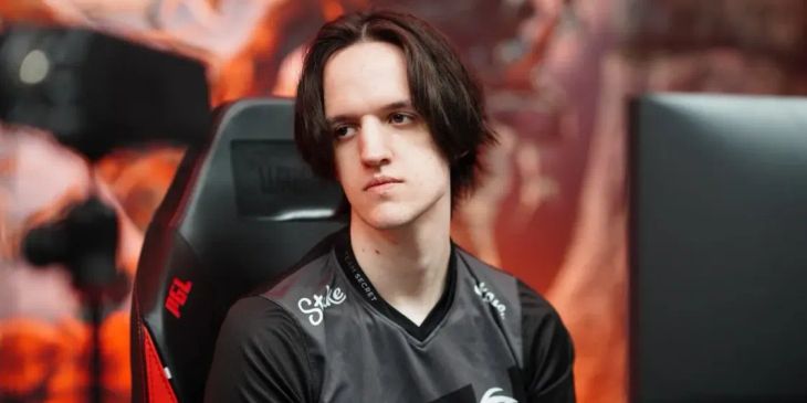 BLACKARXANGEL о первой карте матча Tundra против Falcons: «Crystallis вообще не тут))»