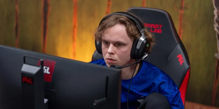 Dyrachyo о Dota 2 после перерыва: «Такая же параша, как и была»