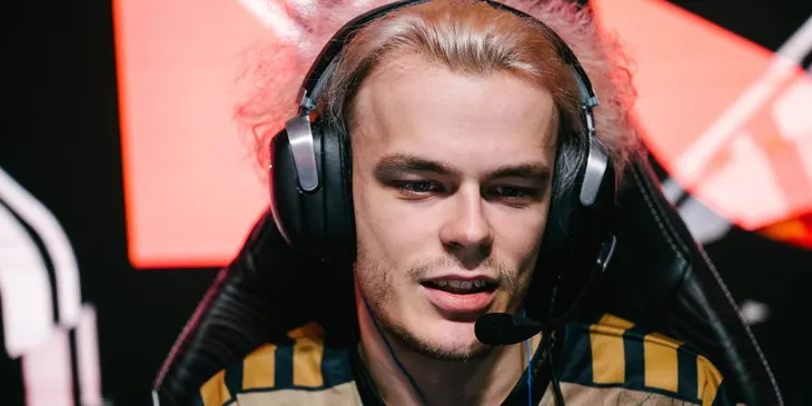 NAVI победили Ban9PivoSamogon в закрытой квалификации на PGL Wallachia Season 3
