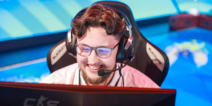 ZywOo играл в WoW по 3-4 часа в день во время IEM Melbourne 2025 по CS2 и стал MVP турнира