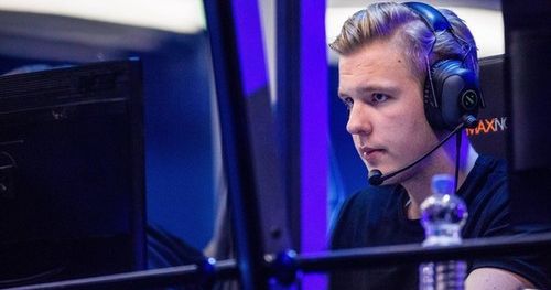 Cr1t- написал, что sumail стал ему братом и навсегда останется им