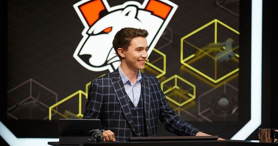 Ведущий ruhub notinmyhouse покинул студию