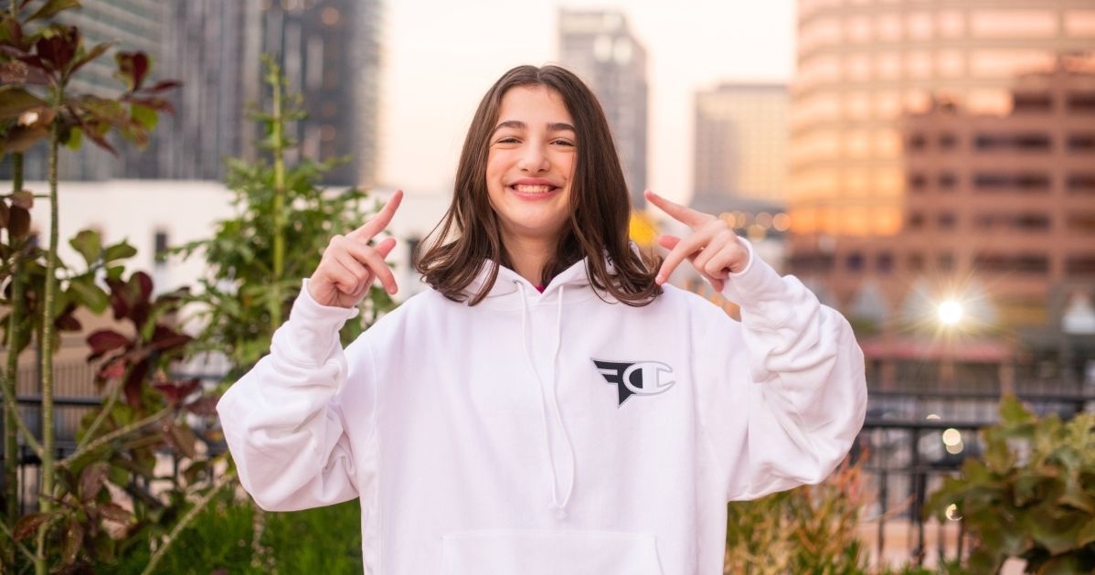 Глухонемая девочка‑стример из faze сделала каминг-аут — теперь она транс-мужчина