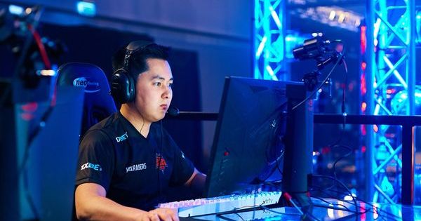 Hobbit вернулся в gambit esports